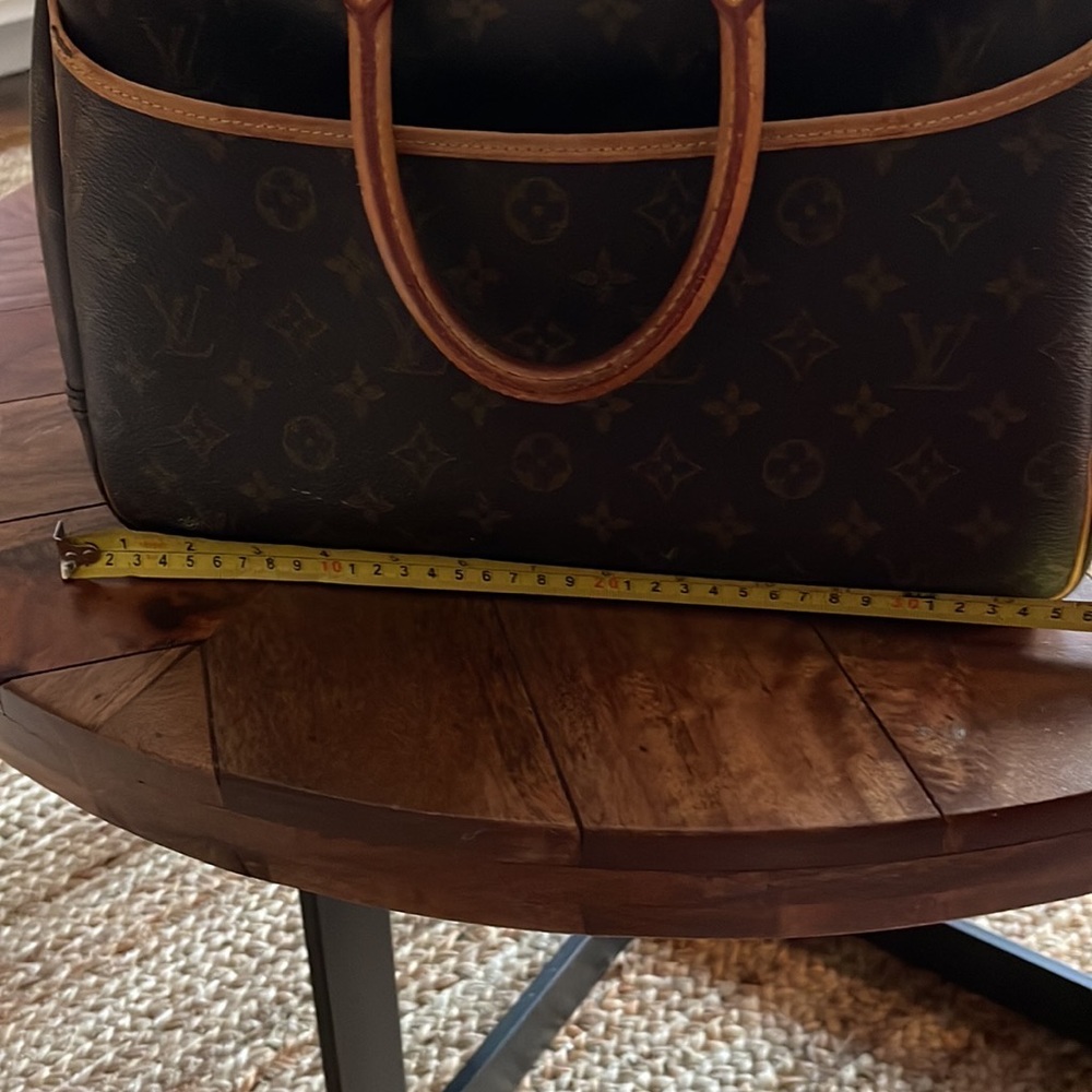 LV Authentic purse - Picture 10 of 11